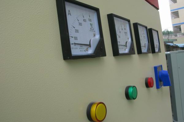 运粮湖管理区配电柜-3683讲讲配电柜注意事项